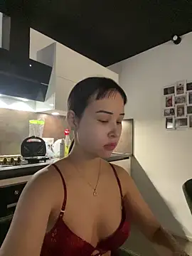 Just-Lilly online show from March 7, 2026, 12:35 pm