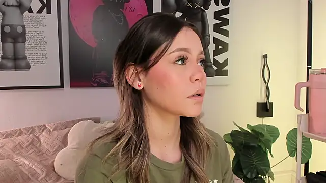 Hey lucy   online show from March 12, 2026, 11:27 am