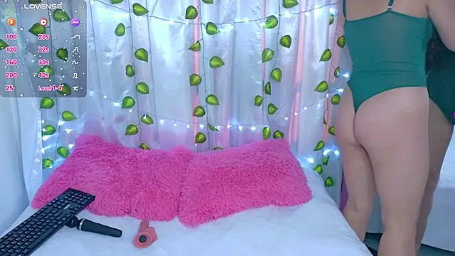 Snapshot of AlannaSmiless chatting on March 1, 2026, 12:51 pm AlannaSmiless online show from March 1, 2026, 12:51 pm