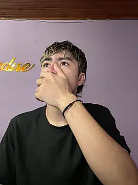 AlexanderCollman2 online show from April 15, 2026, 11:27 pm