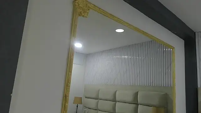 CarolineFyre online show from February 26, 2026, 12:37 pm