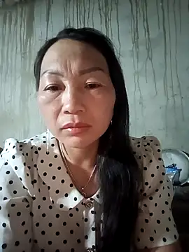 baby 112233 online show from April 12, 2026, 10:48 pm