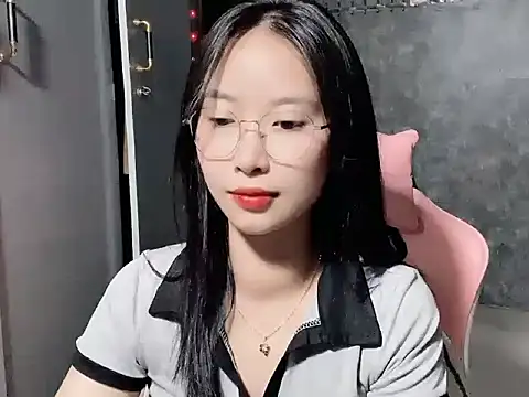 Linne6789 online show from March 4, 2026, 3:51 pm