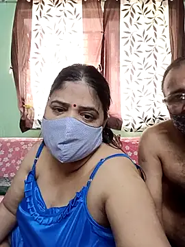 HoneyHush online show from February 19, 2026, 6:31 am