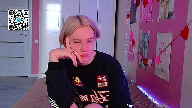 Ron Vilss online show from April 14, 2026, 5:02 am