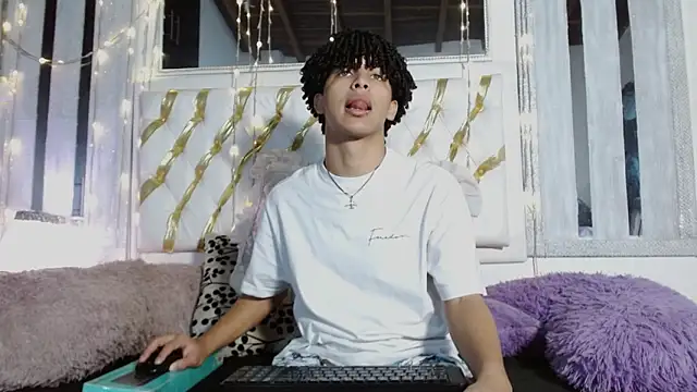 Snapshot of ian_smith_ chatting on February 13, 2026, 11:50 am ian smith online show from February 13, 2026, 11:50 am