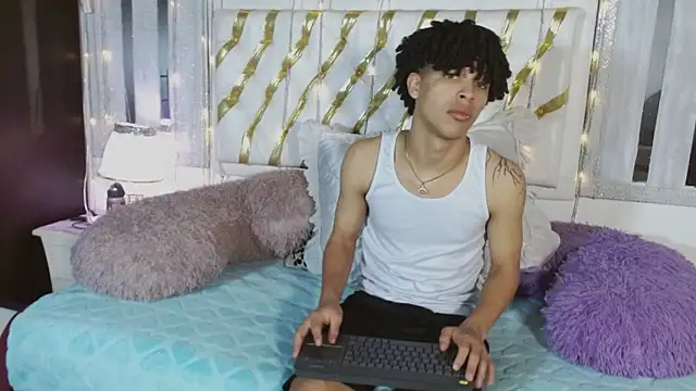 Snapshot of ian_smith_ chatting on February 23, 2026, 12:13 pm ian smith online show from February 23, 2026, 12:13 pm