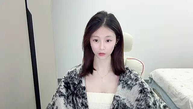 Snapshot of DYyyyyy-- chatting on February 4, 2026, 12:11 pm DYyyyyy-- online show from February 4, 2026, 12:11 pm