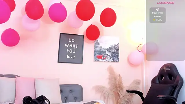 Snapshot of victoriazans chatting on February 14, 2026, 3:47 am victoriazans online show from February 14, 2026, 3:47 am