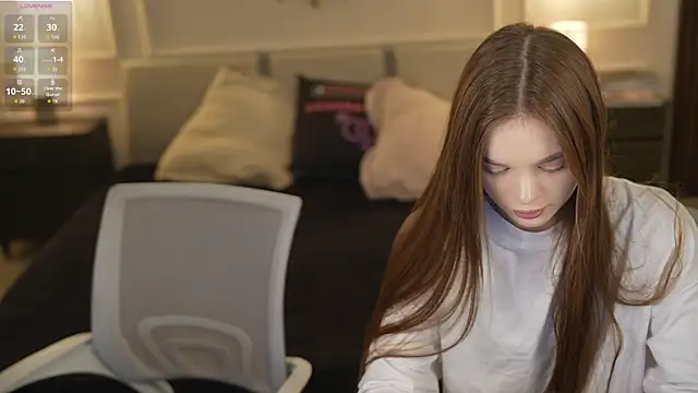 Snapshot of Zlata_Sky chatting on October 18, 2025, 6:52 pm Zlata Sky online show from October 18, 2025, 6:52 pm