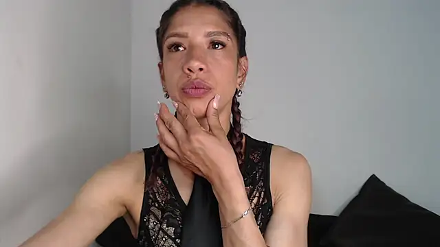 astrid miller 1 online show from February 10, 2026, 10:47 pm