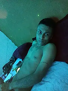 miguelit21 online show from March 5, 2026, 5:03 am