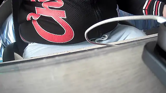 Snapshot of no-name15 chatting on February 1, 2026, 1:53 pm no-name15 online show from February 1, 2026, 1:53 pm