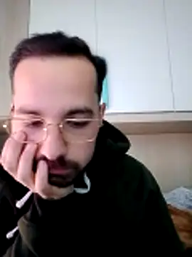 Snapshot of no-name15 chatting on February 7, 2026, 9:13 am no-name15 online show from February 7, 2026, 9:13 am