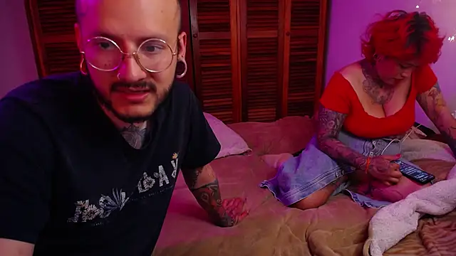 Snapshot of SoftSin1 chatting on February 28, 2026, 8:32 pm SoftSin1 online show from February 28, 2026, 8:32 pm