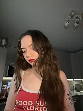 RollDollsi online show from April 9, 2026, 4:01 am