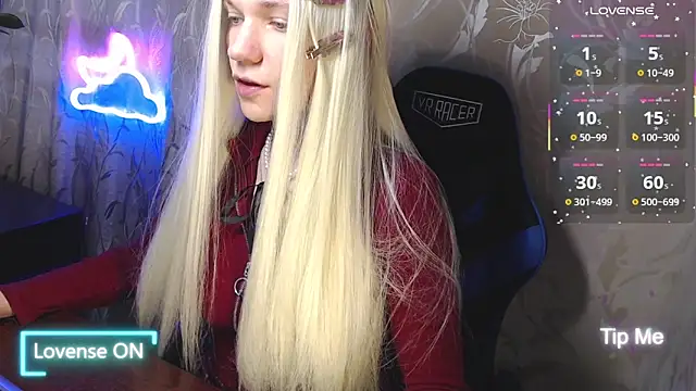 Shiny Victoria online show from March 19, 2026, 9:02 am