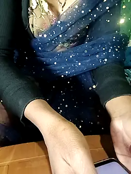 Snapshot of Royal_hotti0011 chatting on February 23, 2026, 5:10 pm Royal hotti0011 online show from February 23, 2026, 5:10 pm