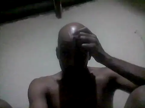 Snapshot of LanguidRunabout chatting on May 12, 2026, 6:38 pm LanguidRunabout online show from May 12, 2026, 6:38 pm
