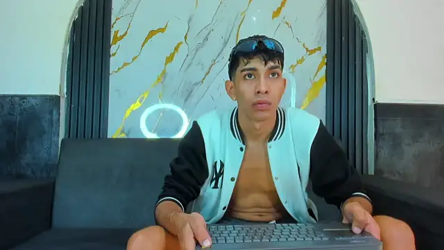 biig boy online show from February 11, 2026, 8:25 pm