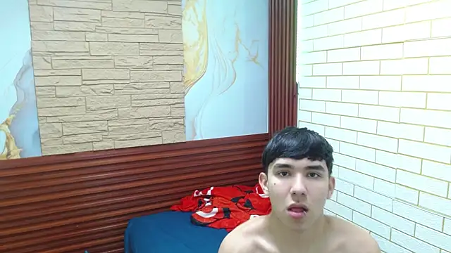 Snapshot of massimoferrera303av chatting on March 2, 2026, 9:32 pm massimoferrera303av online show from March 2, 2026, 9:32 pm