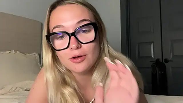 kelseyblu online show from May 29, 2026, 11:03 pm