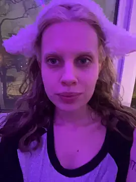 Maxine gold online show from February 27, 2026, 8:09 pm