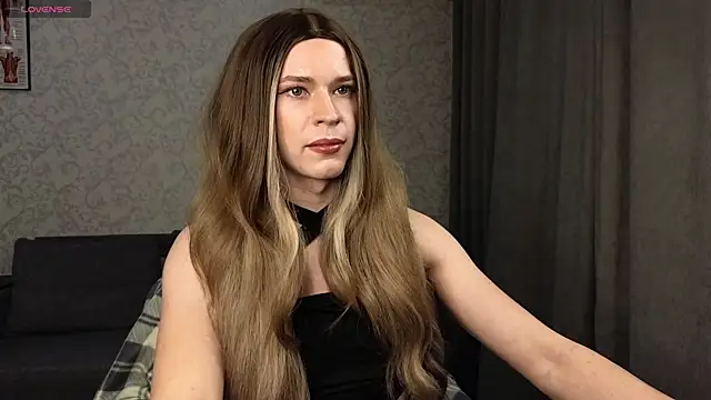 Snapshot of Anna_inHear chatting on April 21, 2026, 4:12 pm Anna inHear online show from April 21, 2026, 4:12 pm
