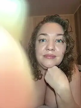 Snapshot of BBBWOOW chatting on February 9, 2026, 11:14 am BBBWOOW online show from February 9, 2026, 11:14 am