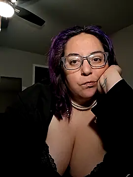 RavenOnyx online show from February 8, 2026, 3:10 am