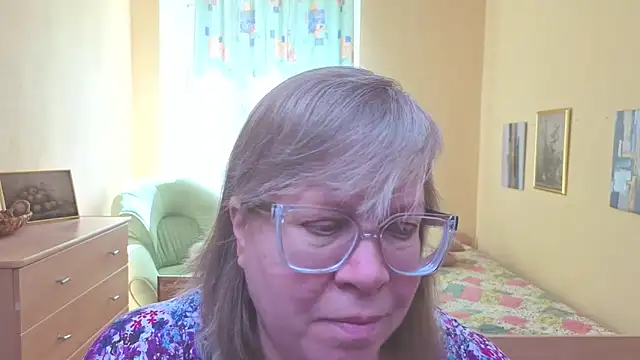 Emma Eclipsee online show from March 29, 2026, 10:48 am