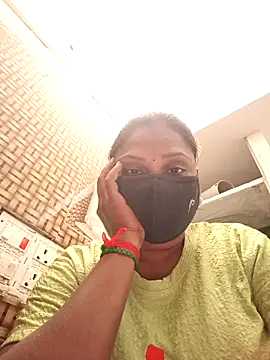 Tamil Hot Nisha online show from February 18, 2026, 6:20 am