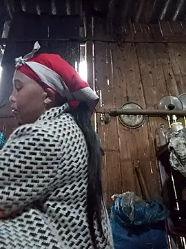 Snapshot of lena-cute chatting on February 22, 2026, 12:34 am lena-cute online show from February 22, 2026, 12:34 am