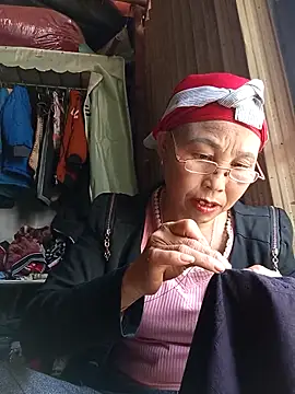 Snapshot of lena-cute chatting on February 27, 2026, 1:16 am lena-cute online show from February 27, 2026, 1:16 am