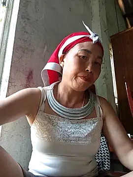 lena-cute online show from April 3, 2026, 7:06 am