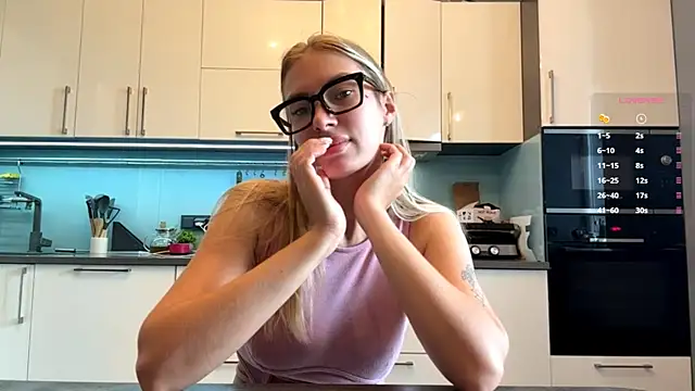 SoftnessMila online show from June 1, 2026, 1:18 am