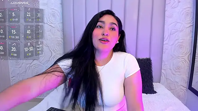 Lya dubois  online show from February 13, 2026, 8:49 pm