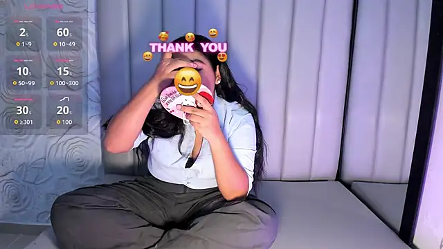 Lya dubois  online show from February 20, 2026, 1:33 pm