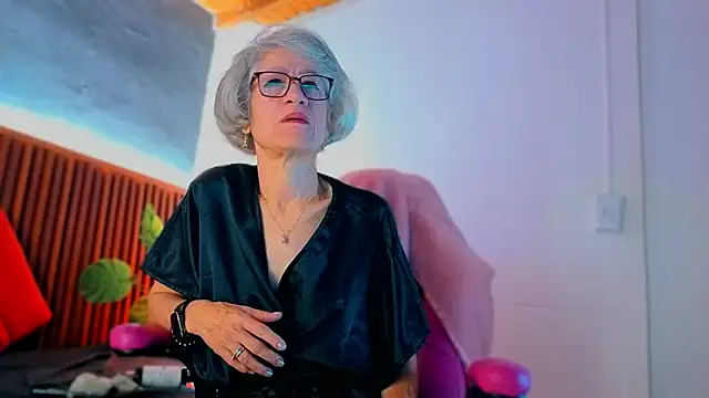 Snapshot of miss_monserrate01 chatting on February 5, 2026, 12:32 pm miss monserrate01 online show from February 5, 2026, 12:32 pm