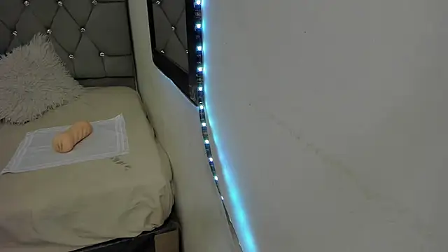  1DERECK online show from February 24, 2026, 9:40 am