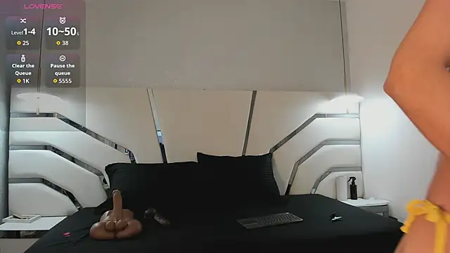 Snapshot of ninna_vinns chatting on February 6, 2026, 3:55 am ninna vinns online show from February 6, 2026, 3:55 am