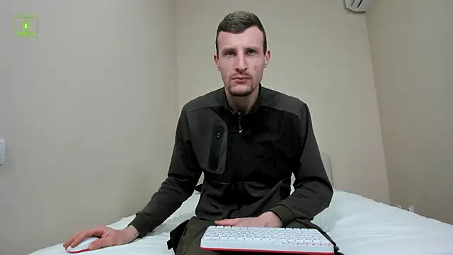 Snapshot of Deymond_Russo chatting on February 19, 2026, 8:10 am Deymond Russo online show from February 19, 2026, 8:10 am