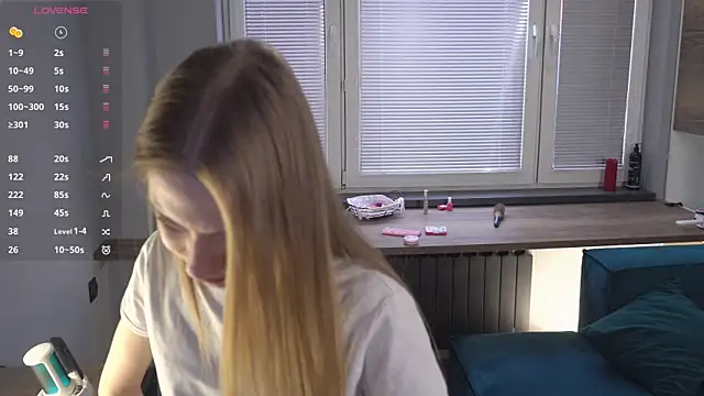 FranciscaGaring online show from February 11, 2026, 7:13 am