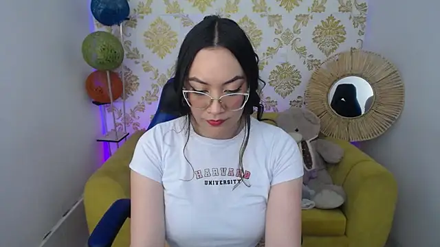 Snapshot of ALISS_M_ chatting on February 20, 2026, 7:47 pm ALISS M online show from February 20, 2026, 7:47 pm