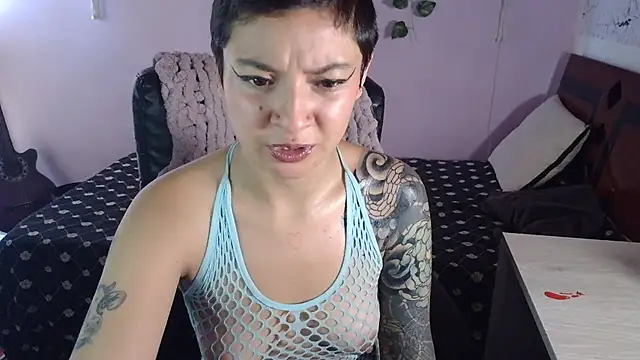 Snapshot of juaaanaaa chatting on February 13, 2026, 12:12 pm juaaanaaa online show from February 13, 2026, 12:12 pm