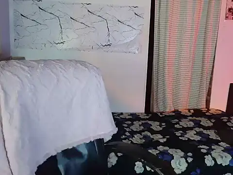 juaaanaaa online show from April 20, 2026, 2:58 am