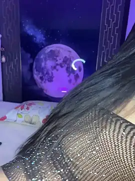 nina glow online show from May 28, 2026, 2:25 pm