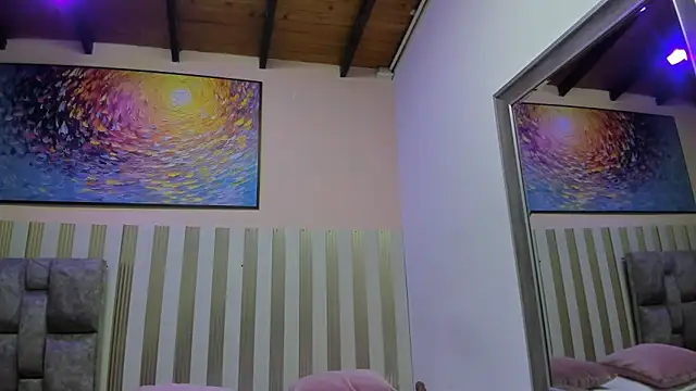 nina glow online show from June 6, 2026, 11:26 am