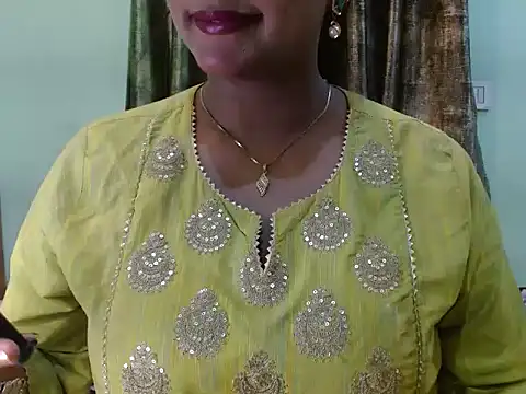 LIZNA 0 online show from April 1, 2026, 5:21 pm