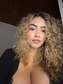 Maddy Beluci online show from March 7, 2026, 3:25 am